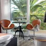 Refresh Boutique Apartment