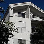 Apartment Refresh Boutique