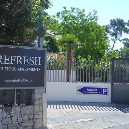 Refresh Boutique *