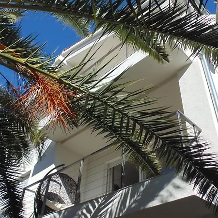 Apartment Refresh Boutique