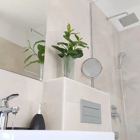 Refresh Boutique Apartment